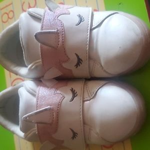 Girl Cat & Jack Sneakers